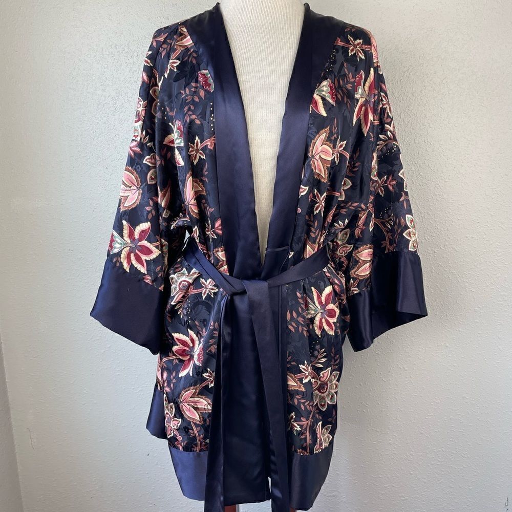 Victoria’s Secret Floral Robe One Size EUC